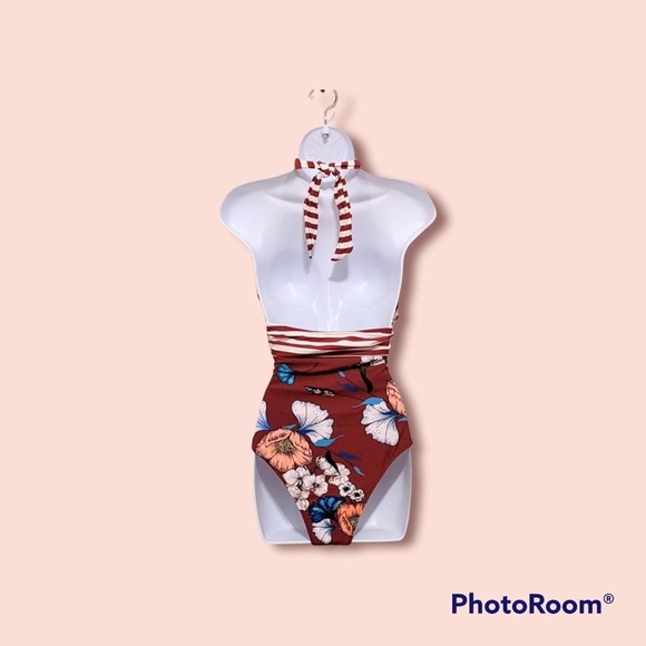 Cupshe Retro Halter Tummy Control Swimsuit Burgundy Stripes/Floral Size M NWT - Picture 2 of 2